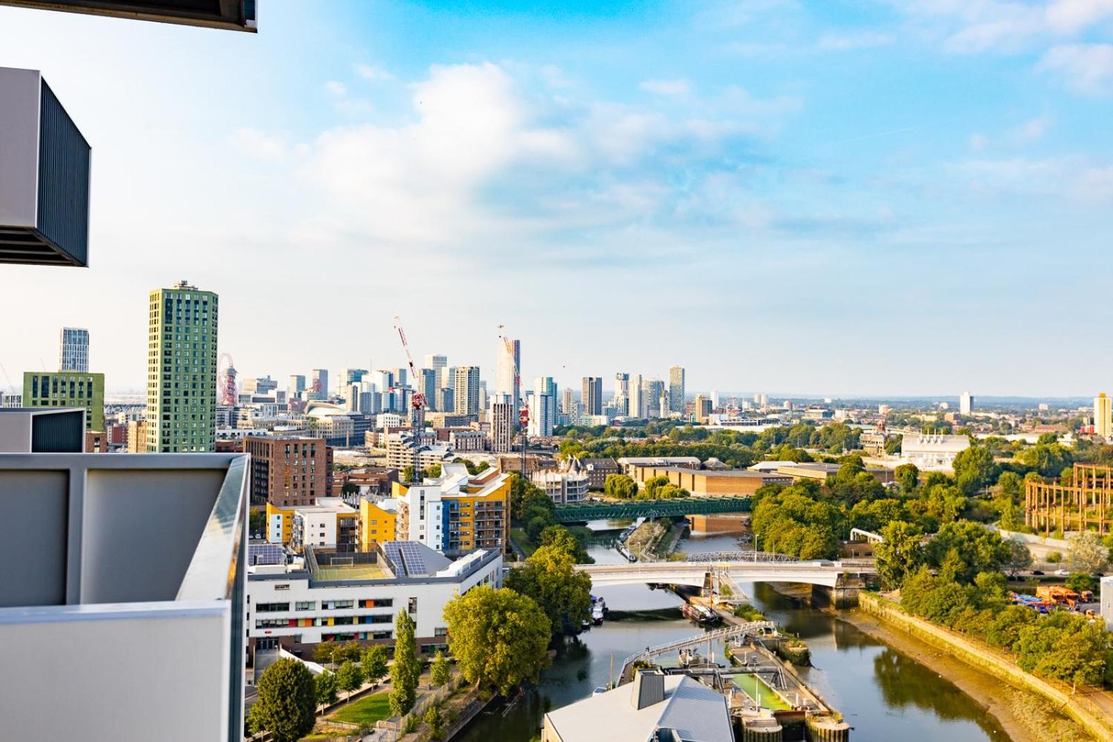 Luxury Near Canary Wharf With Stunning Views * London