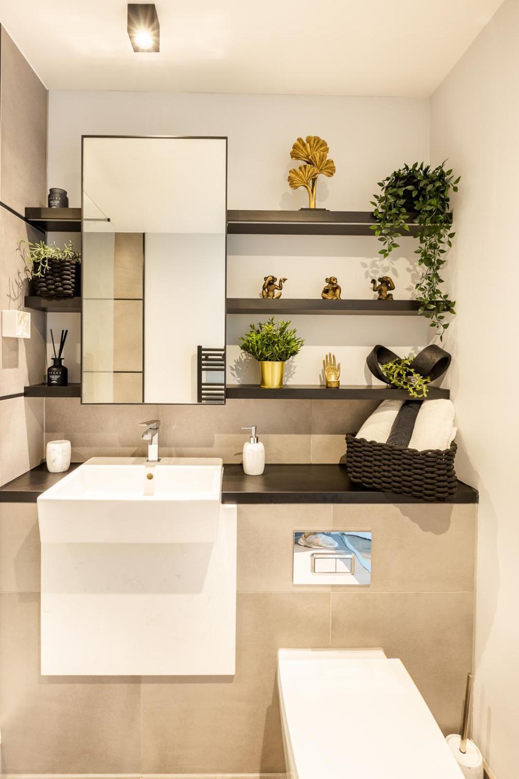 Apartment Luxury Near Canary Wharf With Stunning Views *